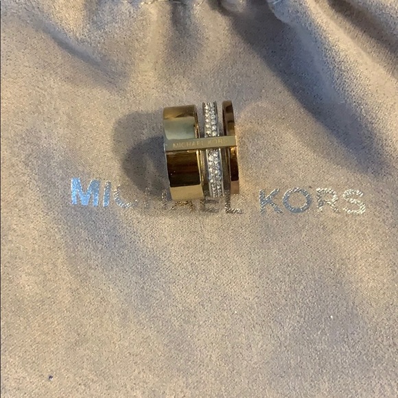 💍Michael Kors Ring 💍 - Picture 2 of 4